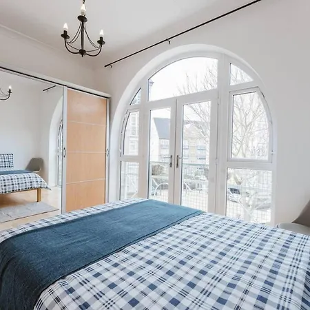 Comfortable Double Room For Your London Getaway